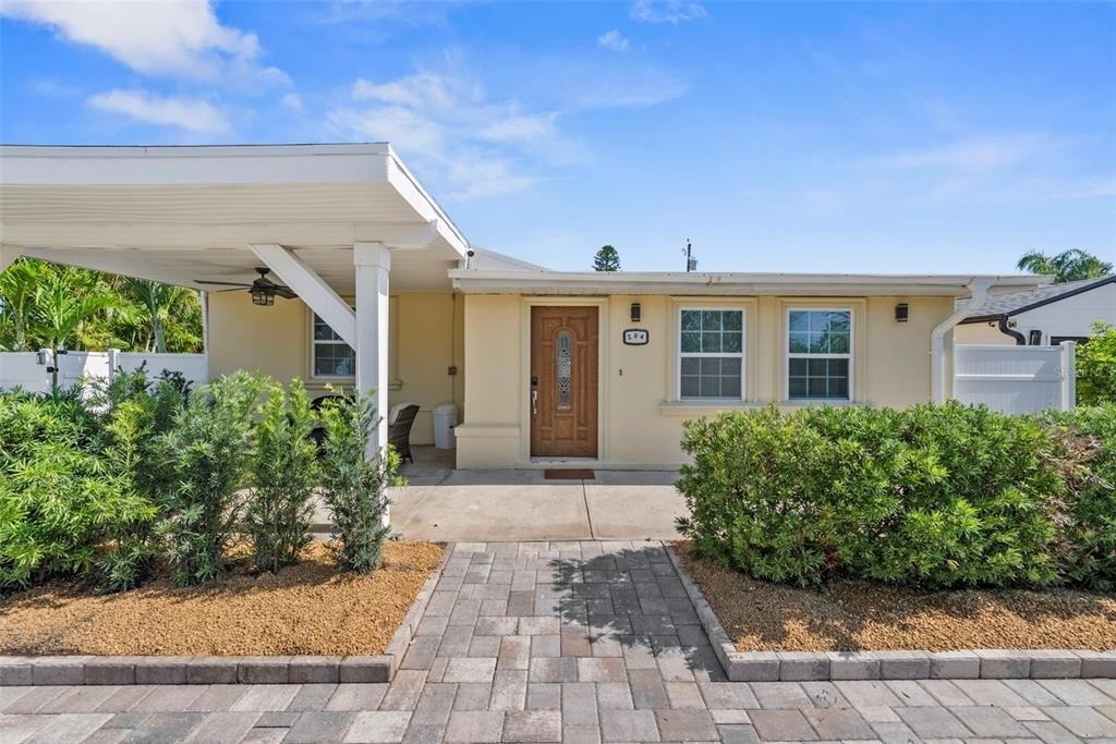 204 44th Avenue - Photo 1