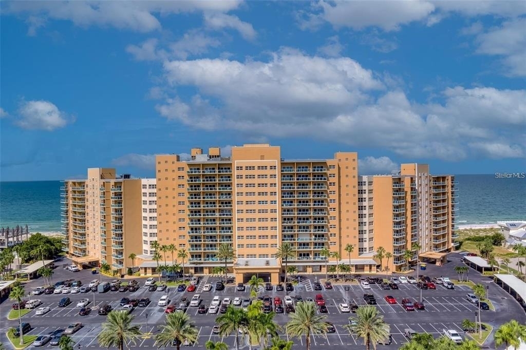 880 Mandalay Avenue - Photo 1
