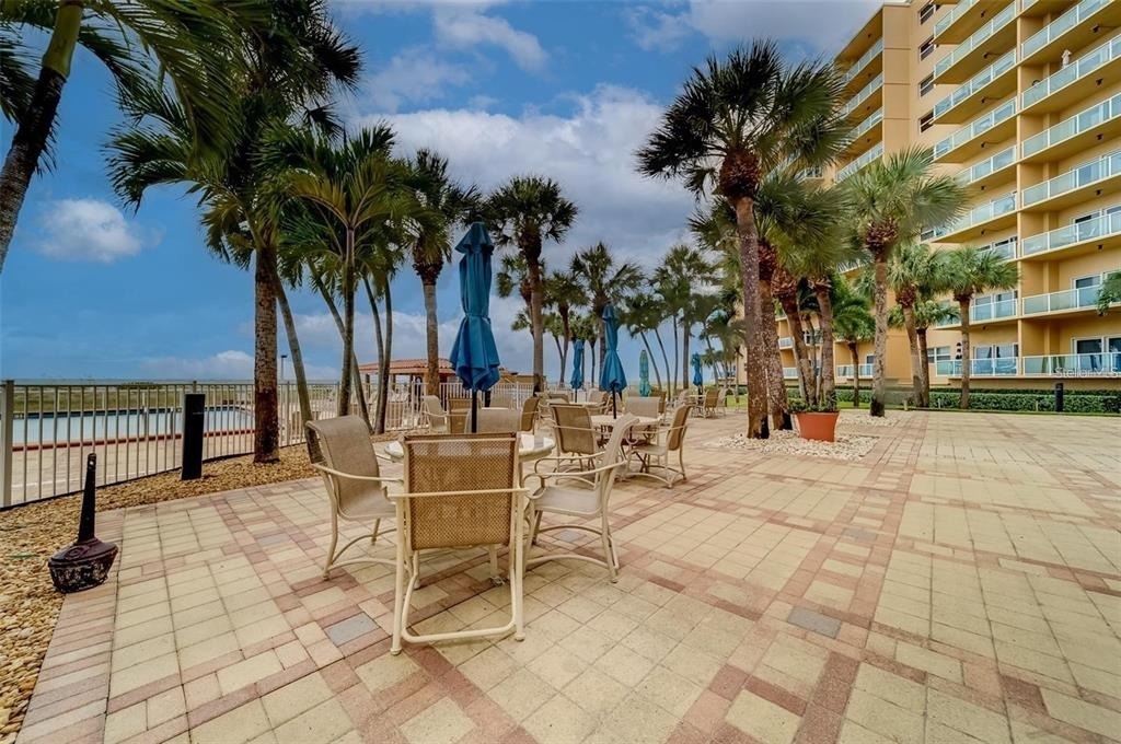 880 Mandalay Avenue - Photo 13