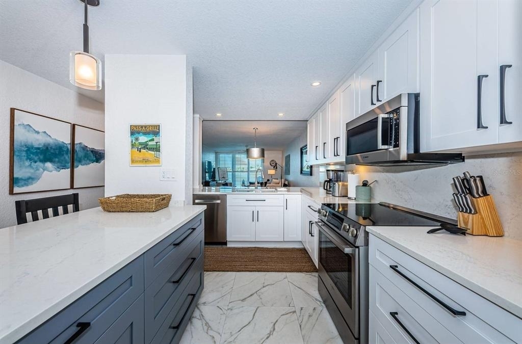 6083 Bahia Del Mar Circle - Photo 4