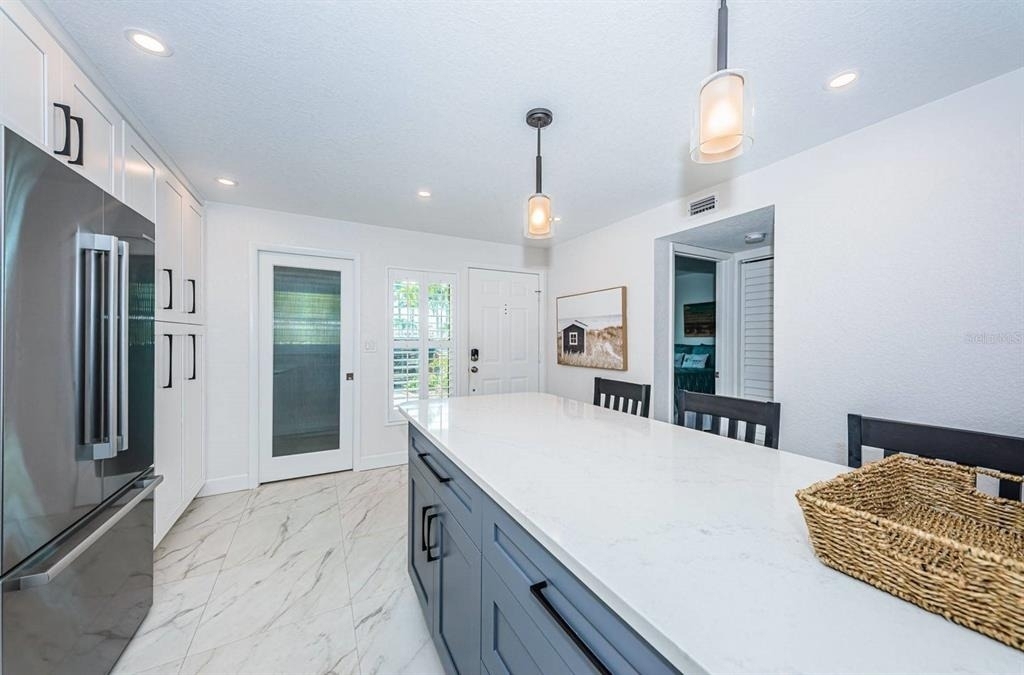 6083 Bahia Del Mar Circle - Photo 8