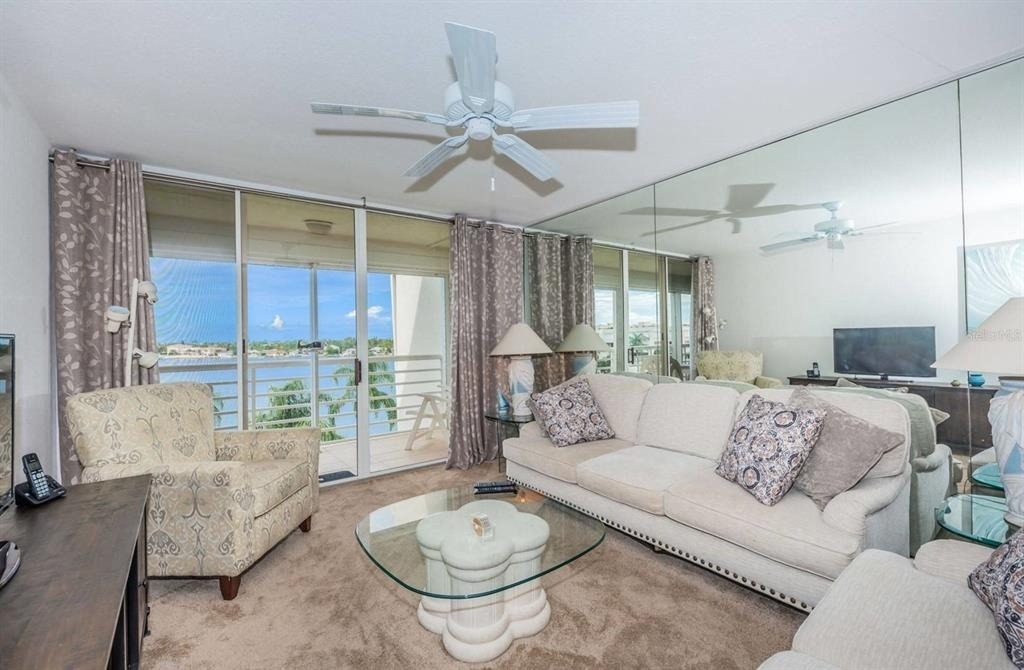 6001 Bahia Del Mar Circle - Photo 7