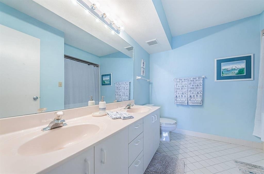 6001 Bahia Del Mar Circle - Photo 18