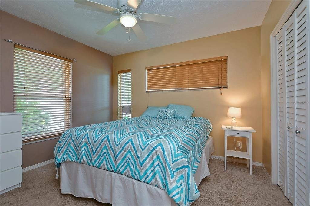 5850 24th Avenue S - Photo 4