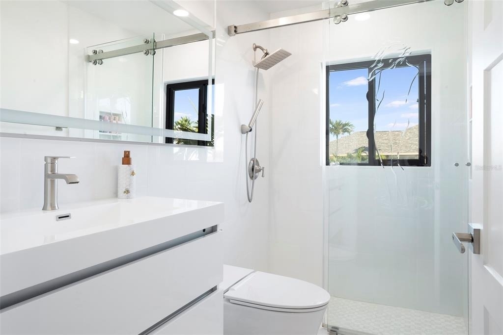 2710 Hibiscus Drive W - Photo 38