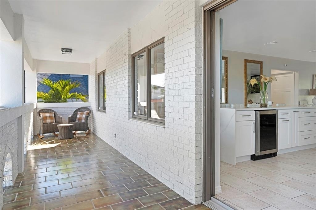 2710 Hibiscus Drive W - Photo 24