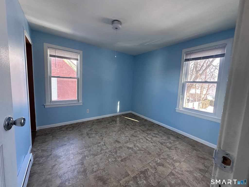 24 Rocky Hill Avenue - Photo 1