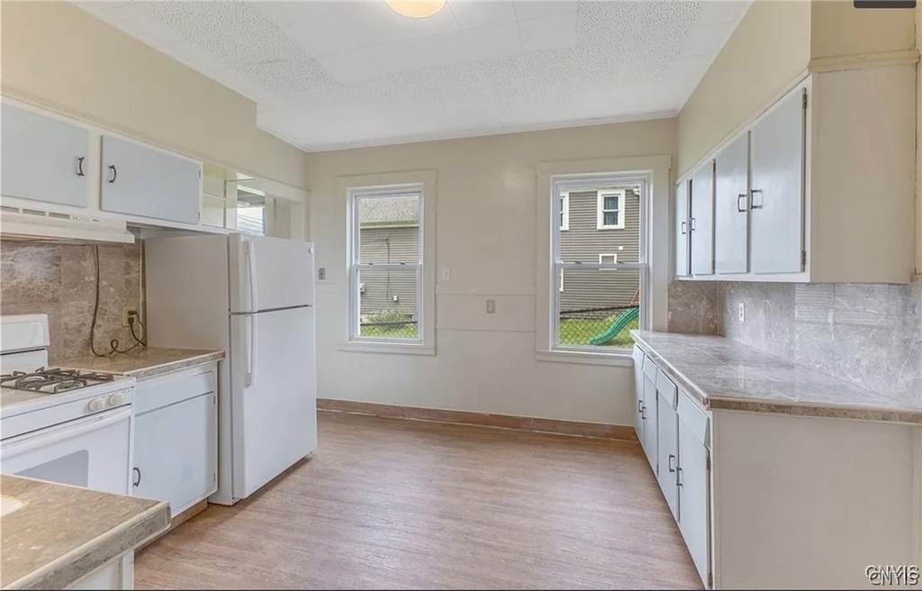 1607 Burnet Avenue - Photo 4