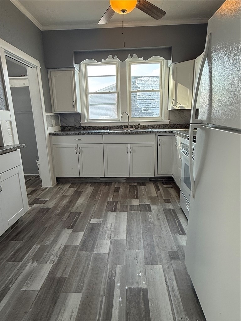 247 Princeton Avenue - Photo 3