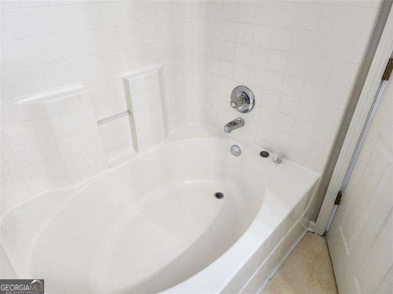6129 Brookechase Lane - Photo 15