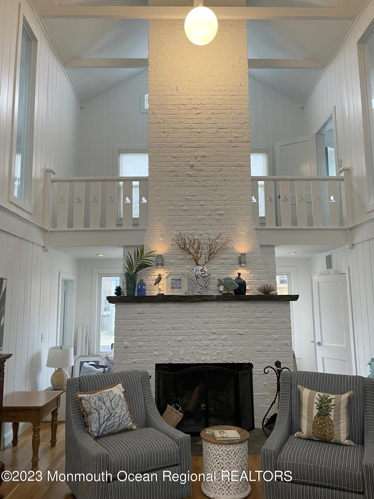 17 1st Avenue - Photo 6