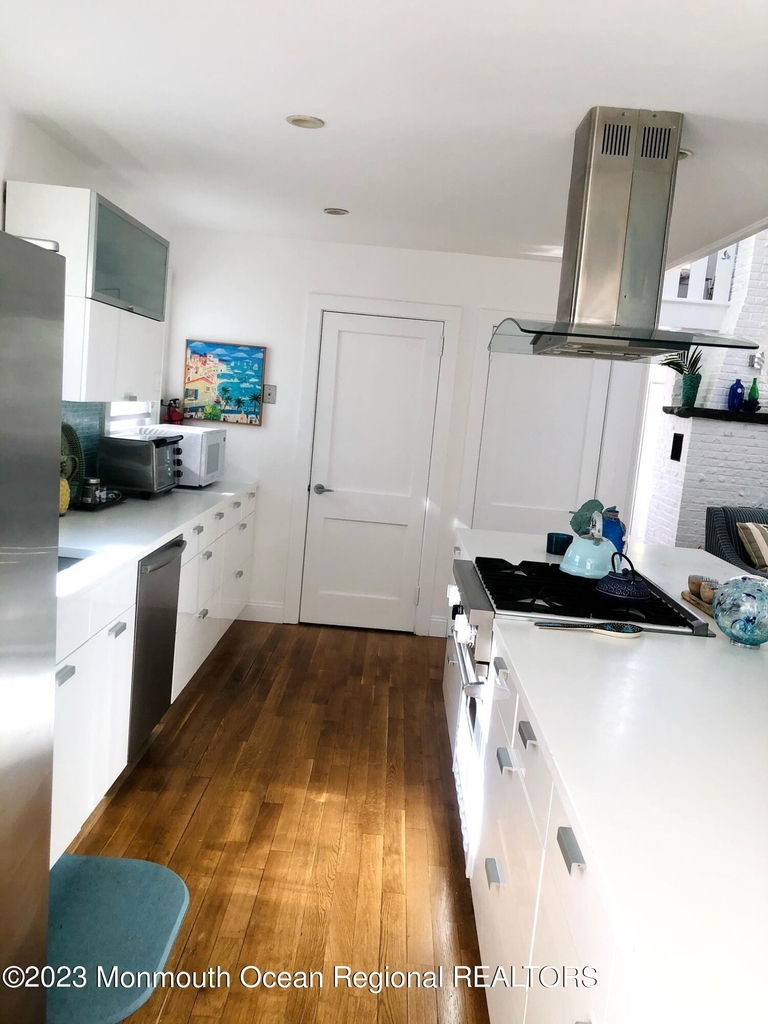 17 1st Avenue - Photo 22
