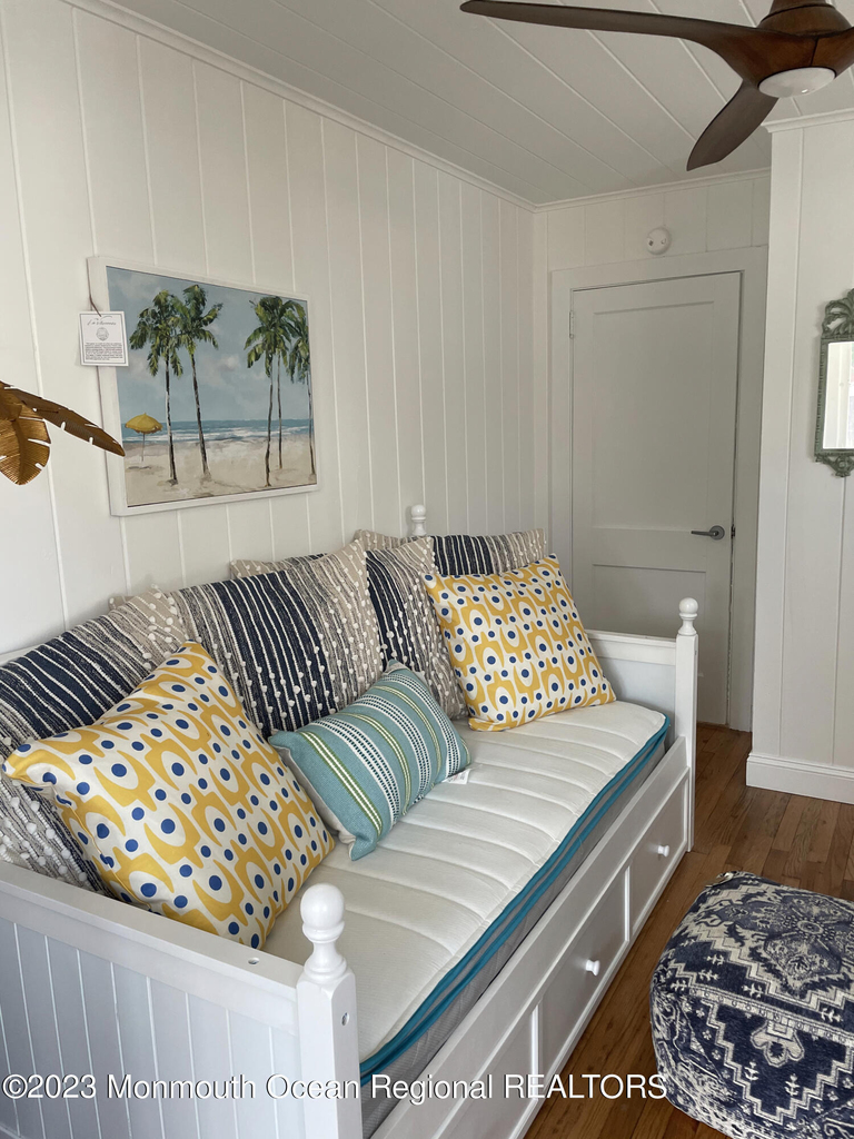 17 1st Avenue - Photo 15