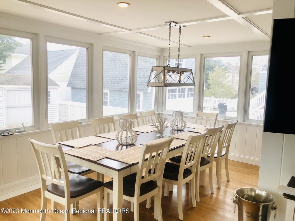 17 1st Avenue - Photo 17