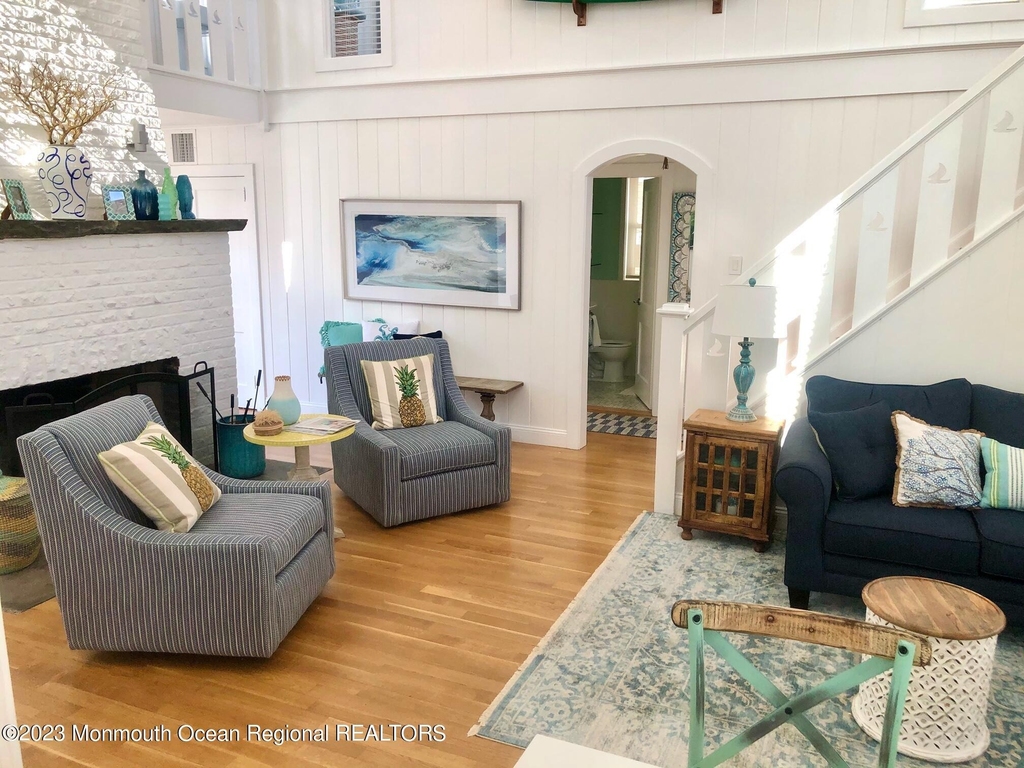 17 1st Avenue - Photo 5