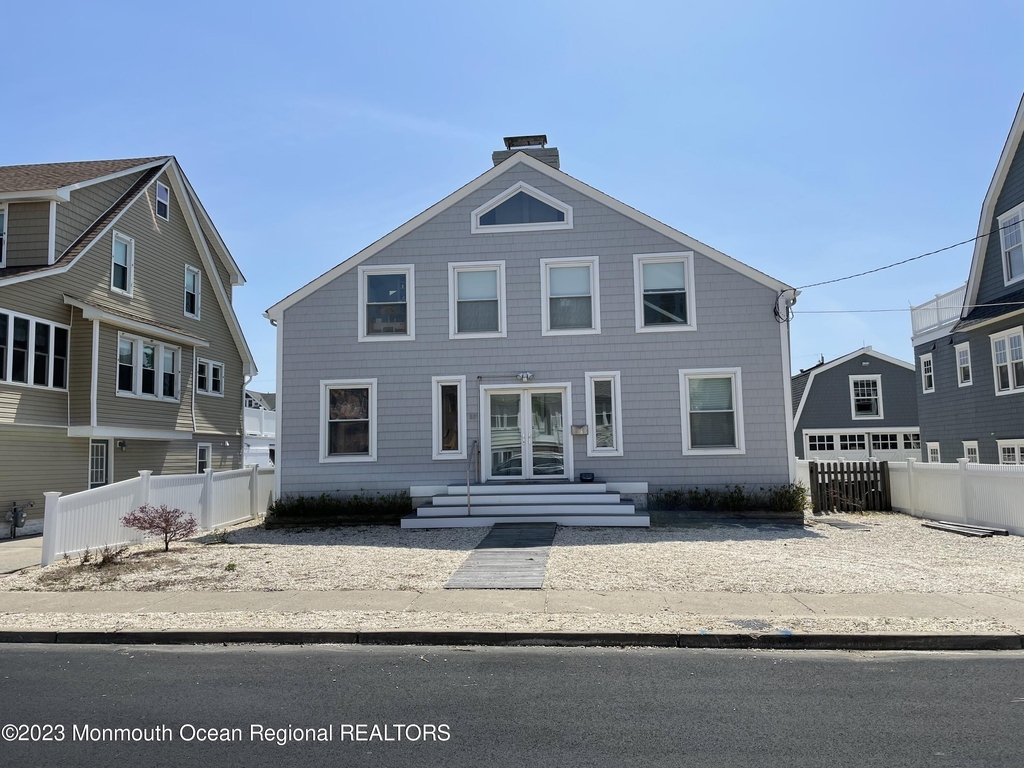 17 1st Avenue - Photo 1