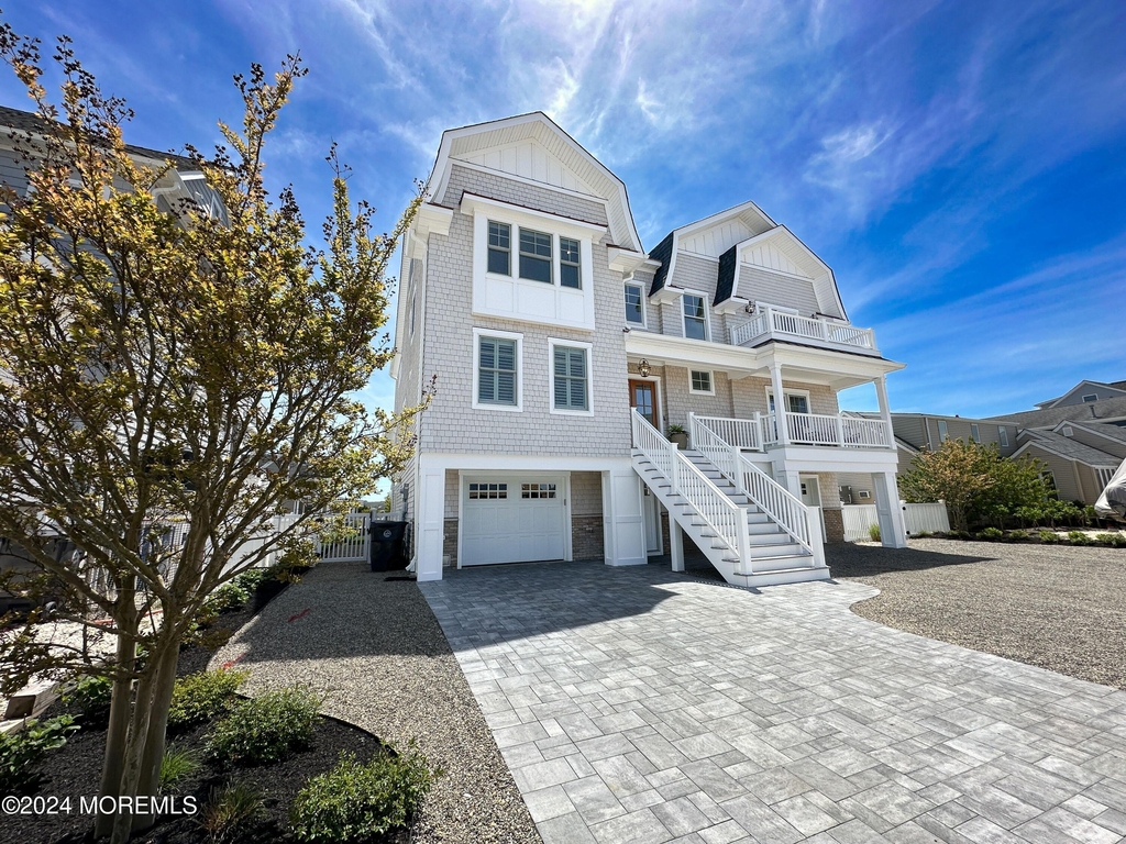 520 Normandy Drive - Photo 1