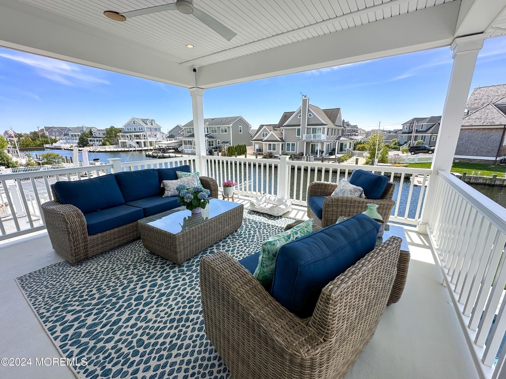 520 Normandy Drive - Photo 17