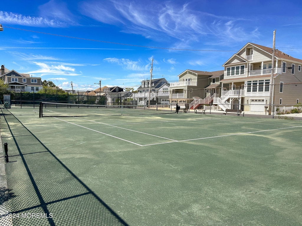 520 Normandy Drive - Photo 61