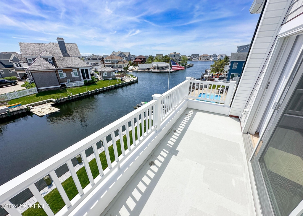 520 Normandy Drive - Photo 33