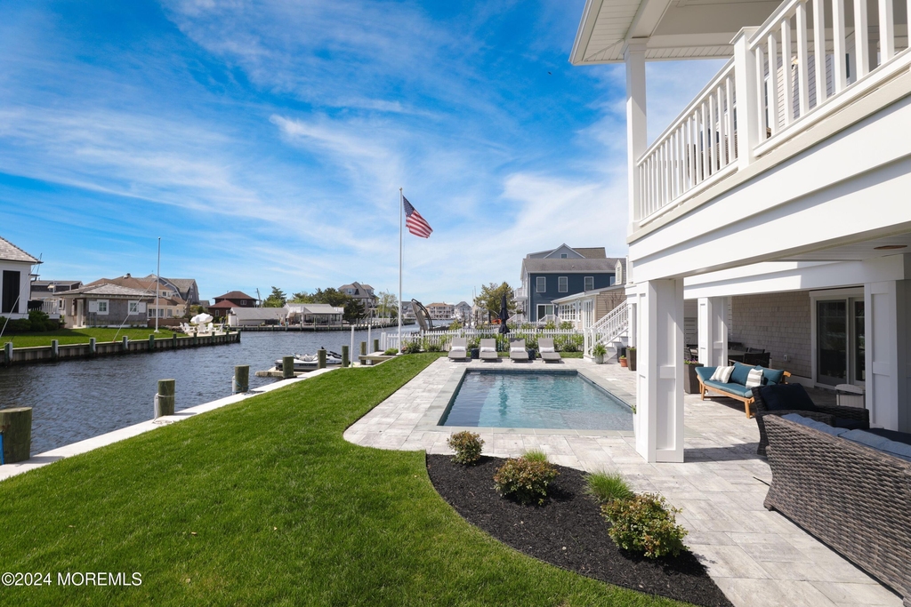 520 Normandy Drive - Photo 4