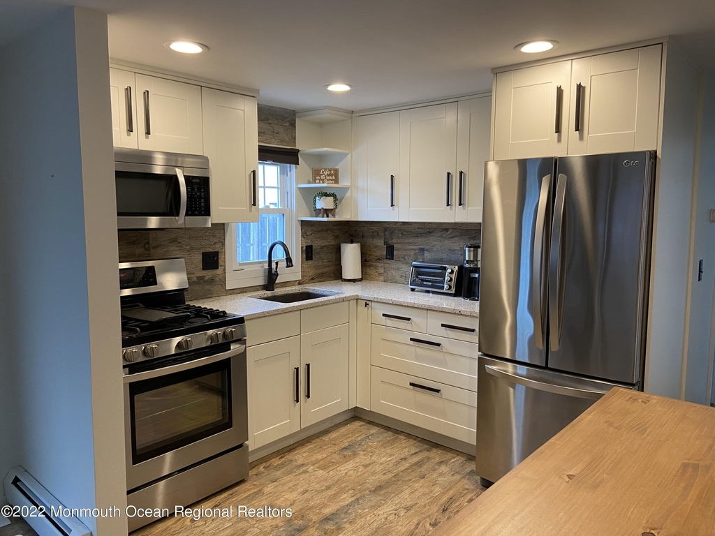 452 Marathon Court - Photo 2