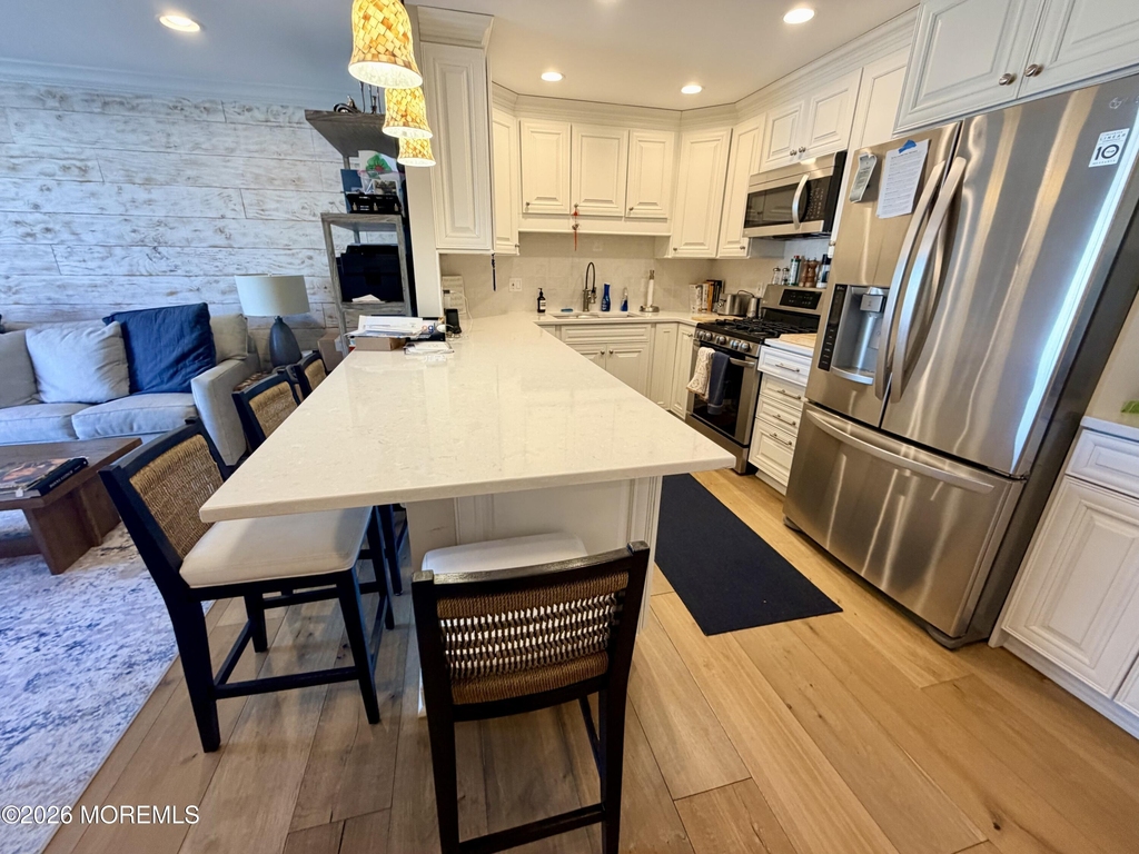 809 Ocean Avenue - Photo 12