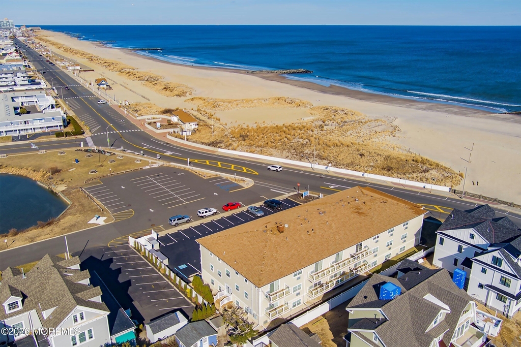 809 Ocean Avenue - Photo 6