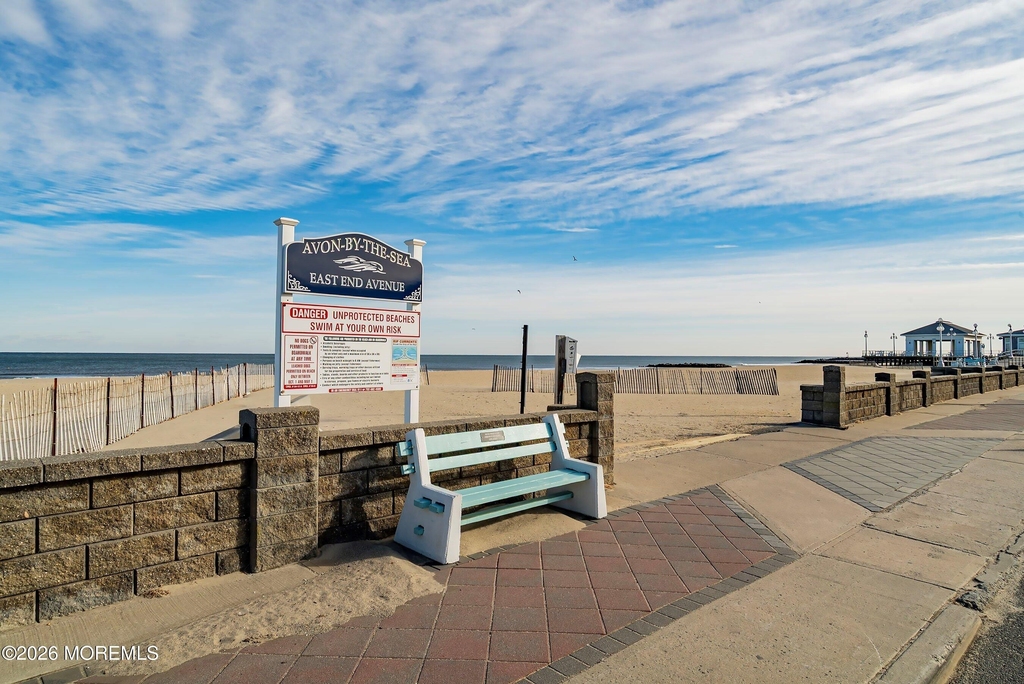 809 Ocean Avenue - Photo 3