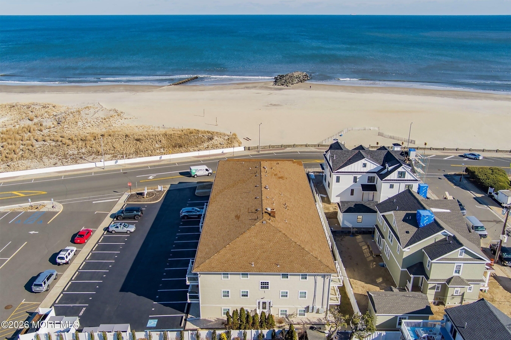 809 Ocean Avenue - Photo 4