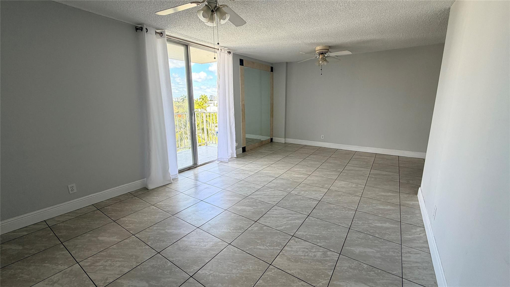 1731 Se 15th Street - Photo 2