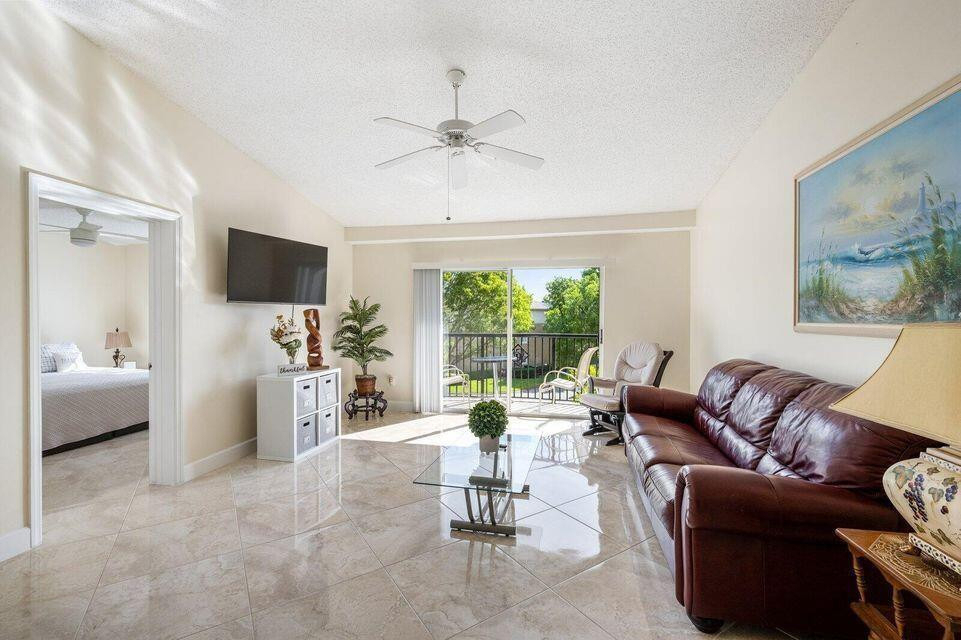 1100 Crestwood Court - Photo 0