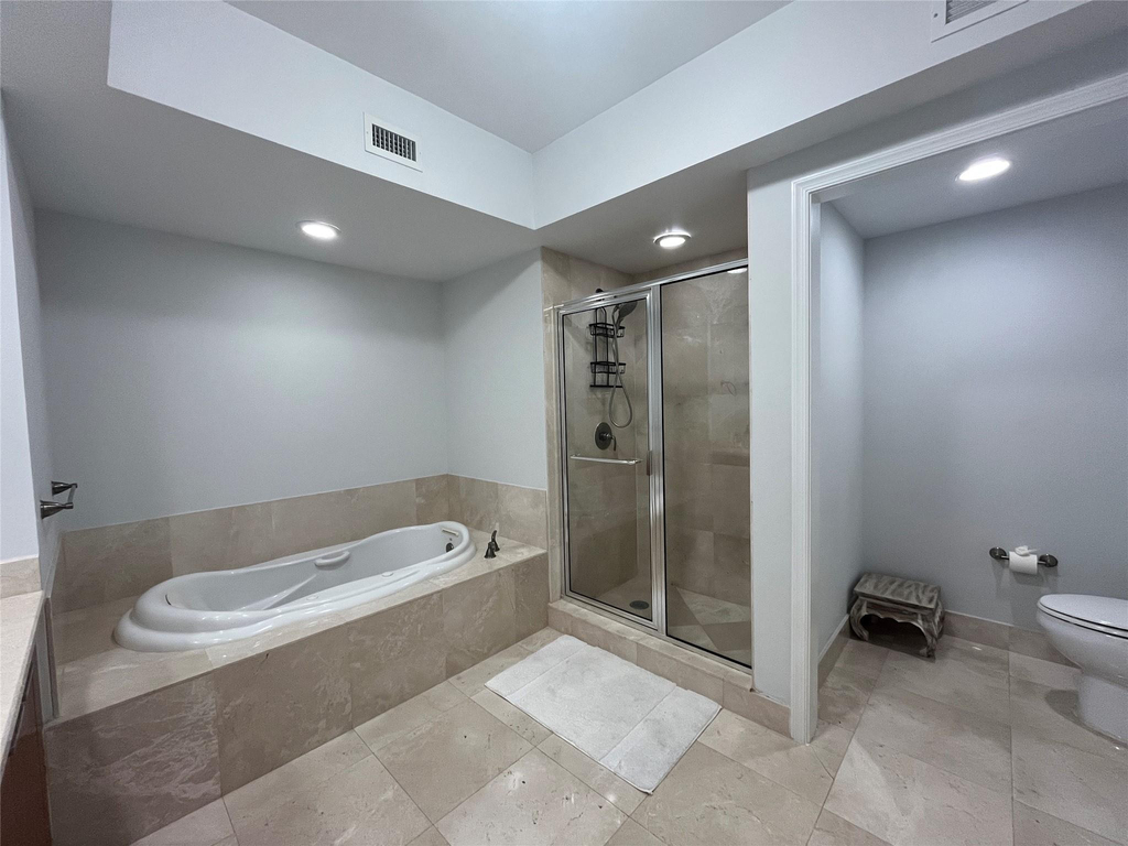 2650 Lake Shore Drive - Photo 30