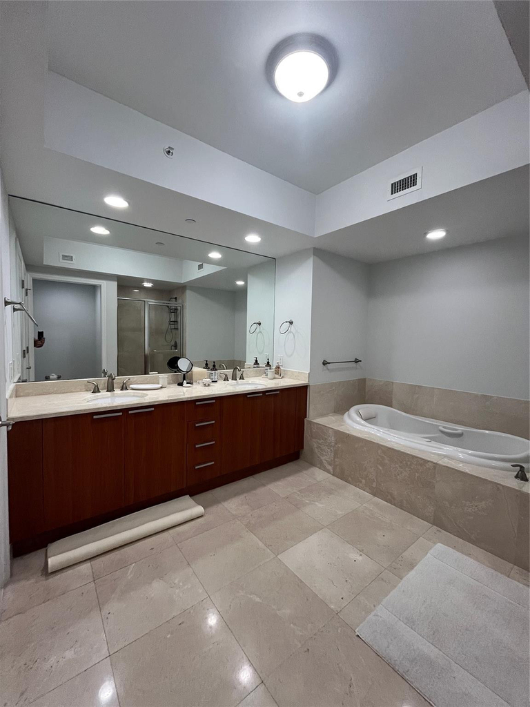 2650 Lake Shore Drive - Photo 31