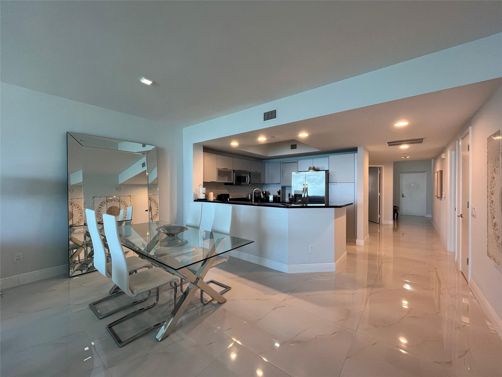 2650 Lake Shore Drive - Photo 17