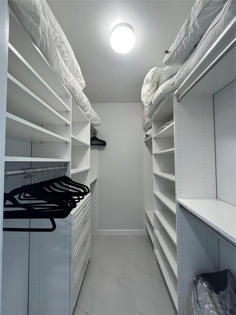 2650 Lake Shore Drive - Photo 29