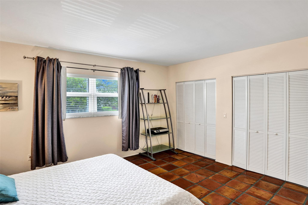 1212 Se 2nd Court - Photo 23