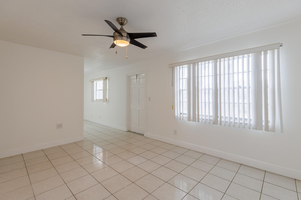 6211 Sw 37th Street - Photo 5