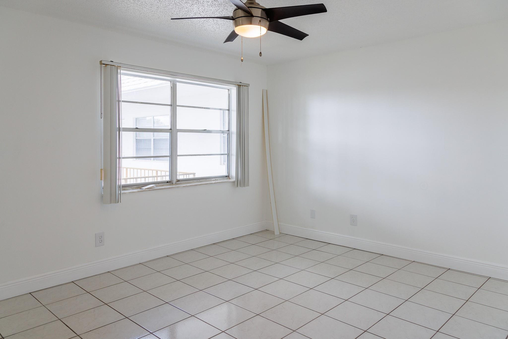 6211 Sw 37th Street - Photo 22