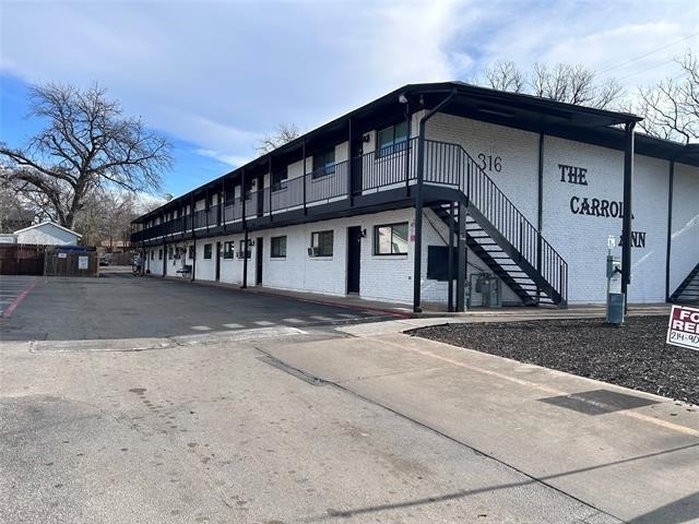 316 N Carroll Avenue - Photo 3