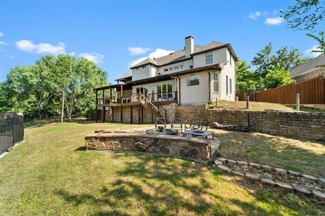 621 Somerset Drive - Photo 0