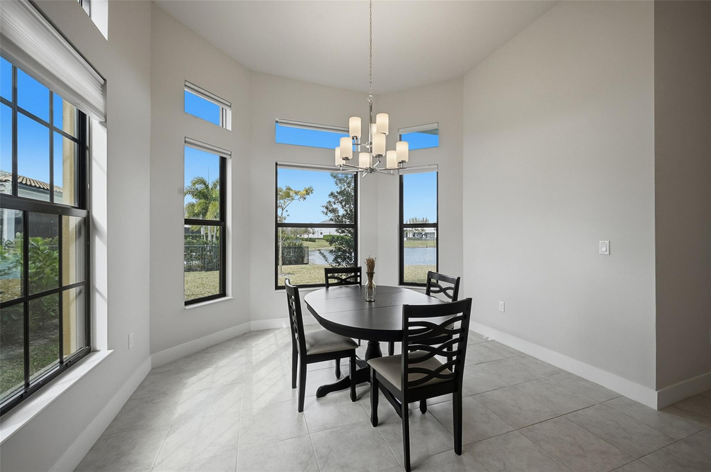 7818 Rowan Terrace - Photo 11
