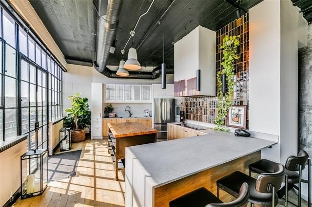 2220 Canton Street - Photo 8