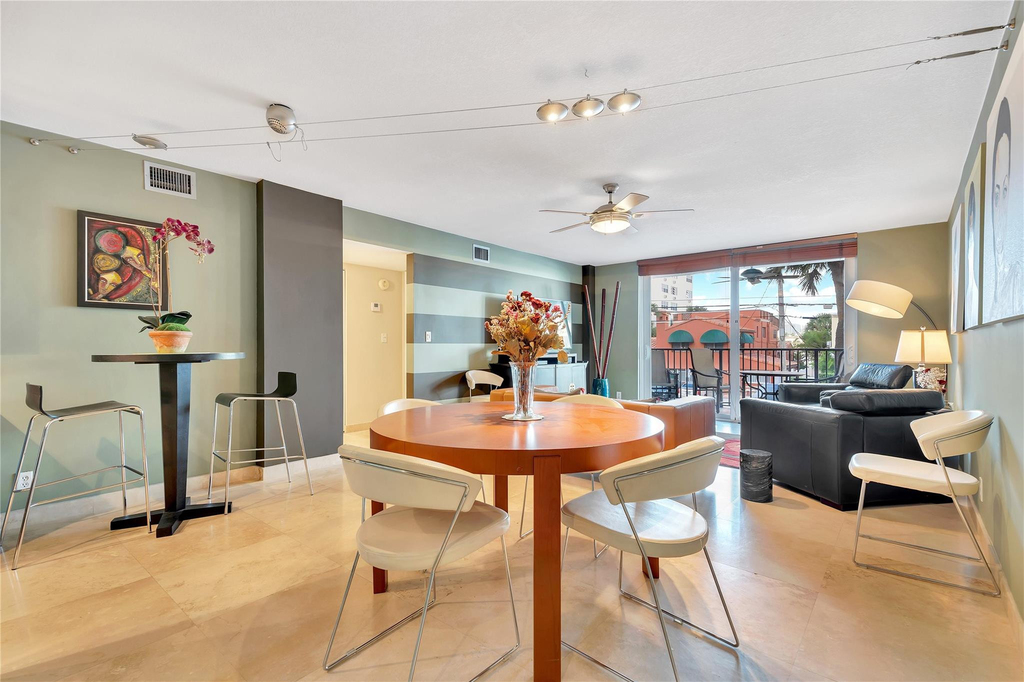 112 N Birch Road - Photo 2