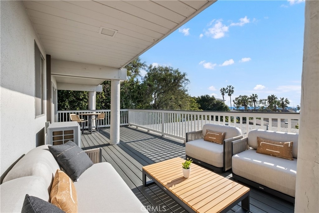 404 Loma - Photo 0
