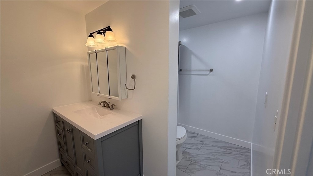 1012 W F Street - Photo 9