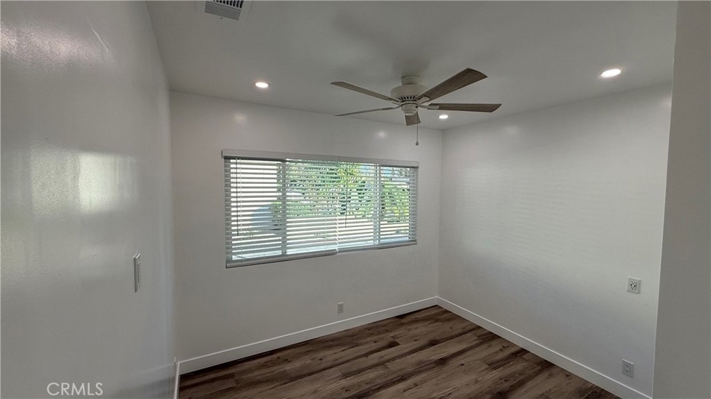 1012 W F Street - Photo 4
