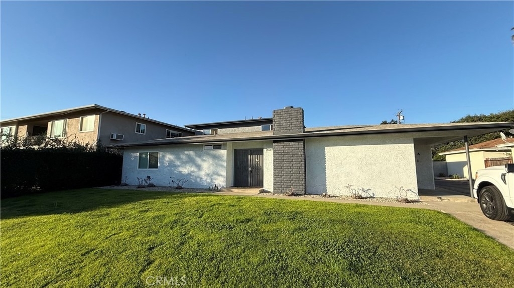 1012 W F Street - Photo 0