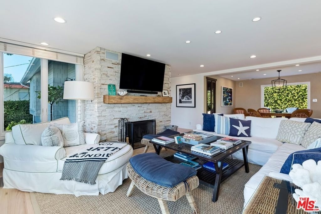 25129 Malibu Road - Photo 10