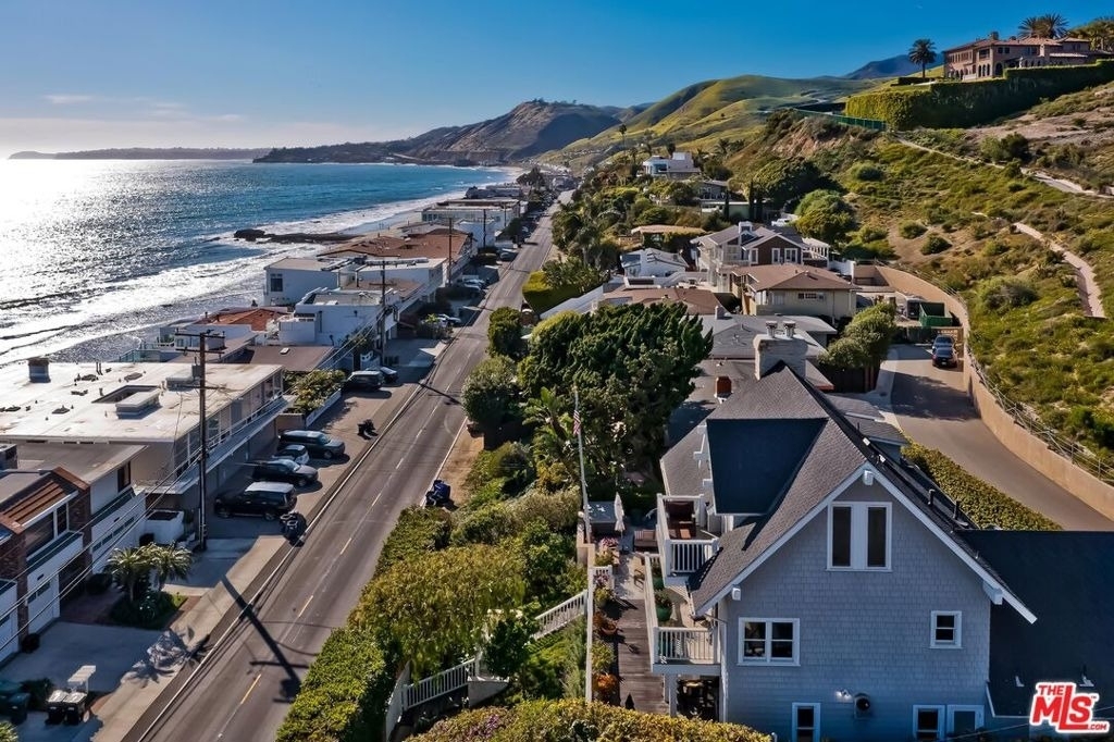 25129 Malibu Road - Photo 1